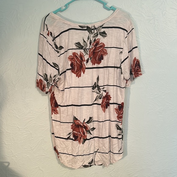 Floral Stripe Maurice’s 24/7 Tee - Picture 3 of 3